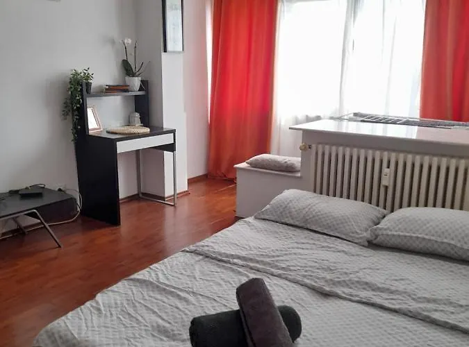 2 Camere, Decomandat, Piata Unirii Apartamento Bucareste