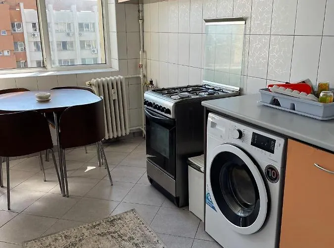 Apartmán 2 Camere, Decomandat, Piata Unirii